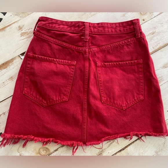 ABERCROMBIE & FITCH red denim distressed mini skirt sz 2 Zoe natural rise casual - Picture 8 of 9